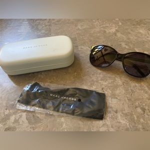 Marc Jacobs square sunglasses
